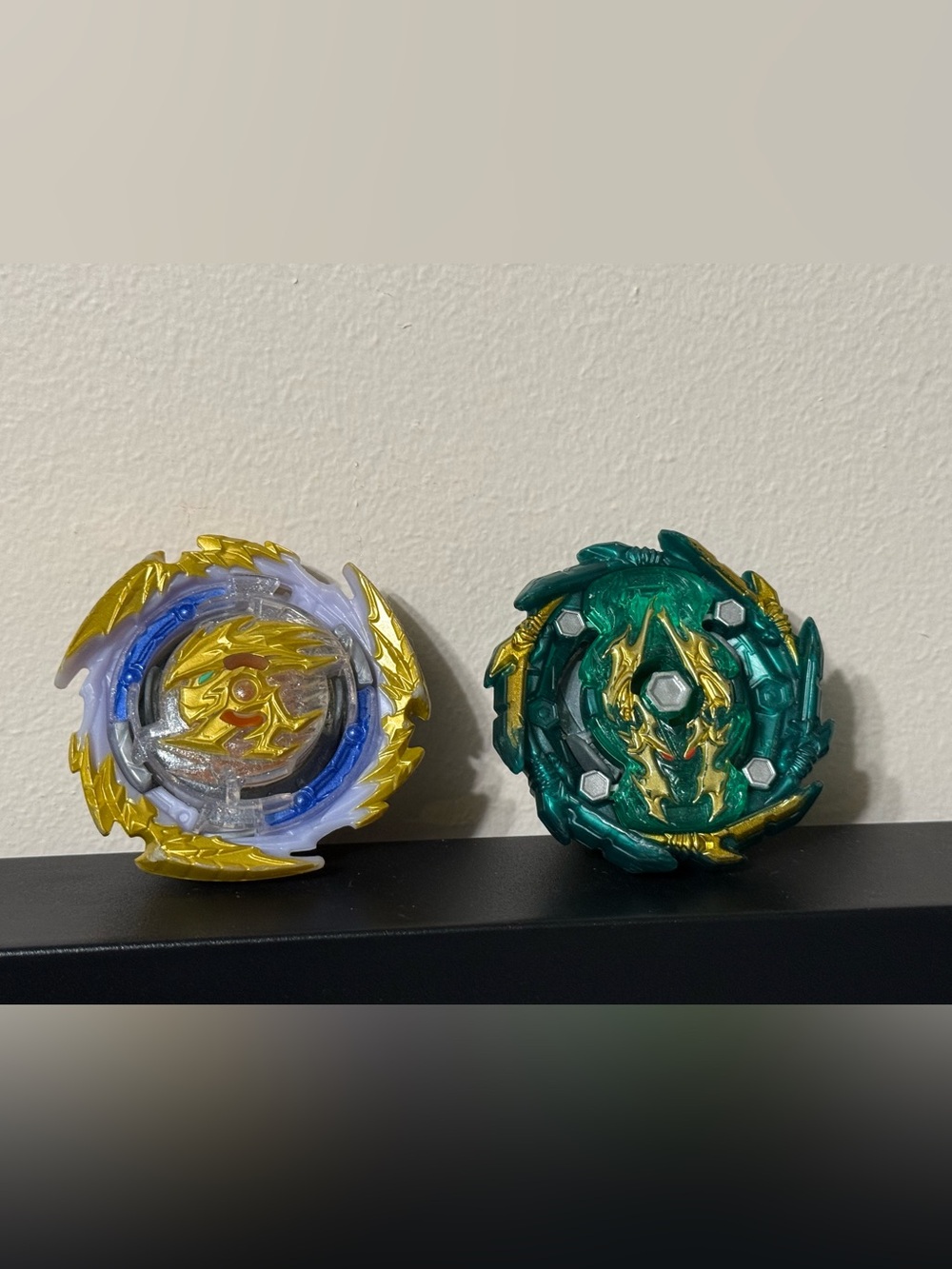 Beyblade Burst Takara Tomy Bushin Ashura & Ace Dragon 2-Piece Lot